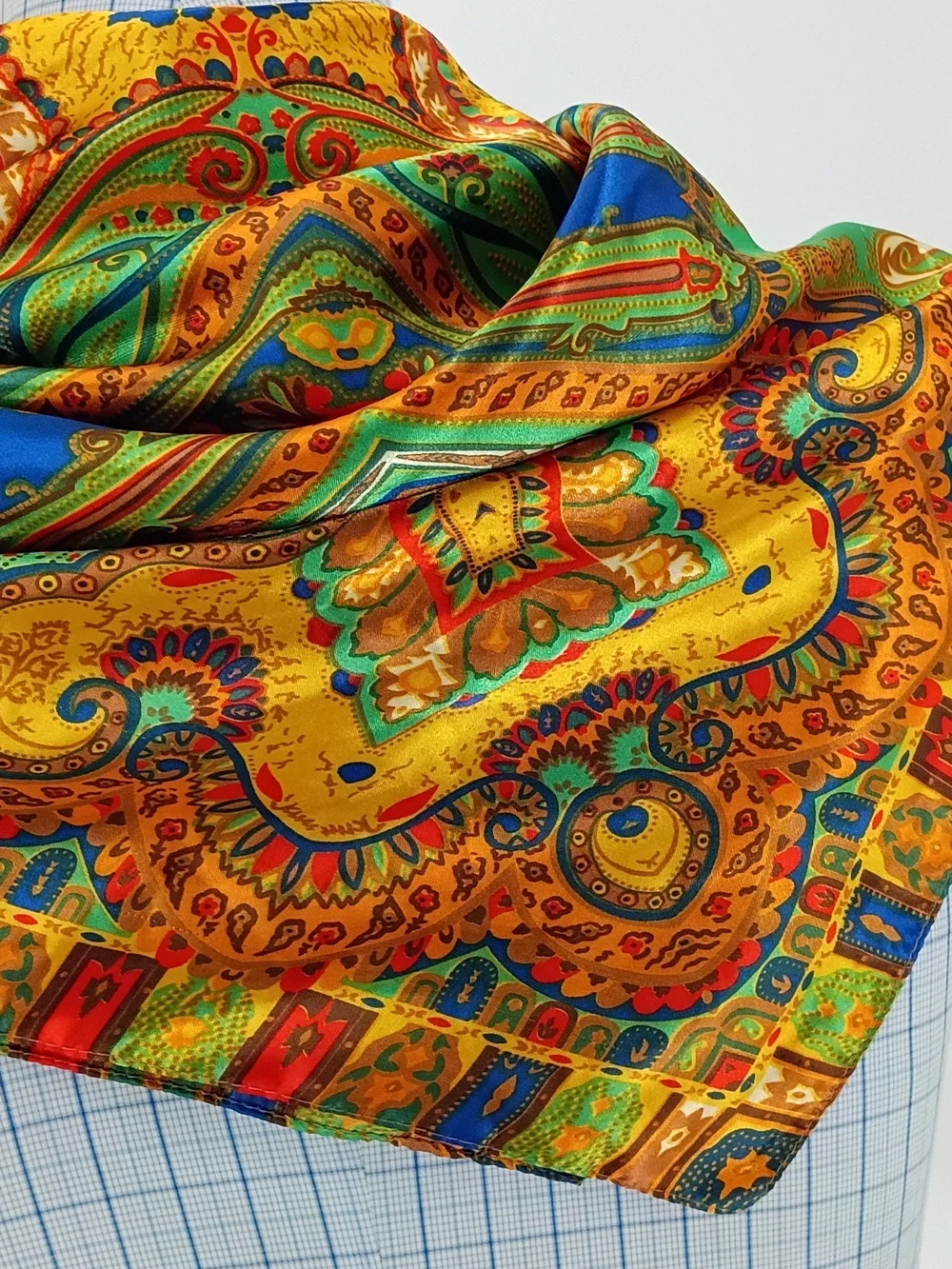 Cortciova Silk Feeling Polyester Scarf Vintage Paisley Multicolor Boho 34